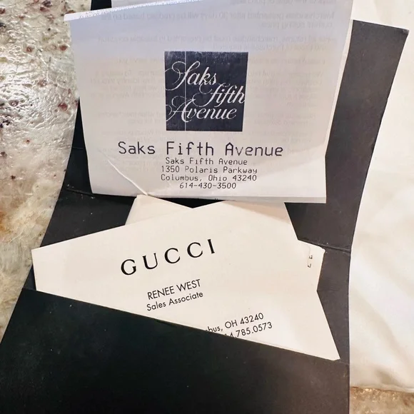 Gucci Women's Belt with Gold GG Buckle - Picture 5 of 5